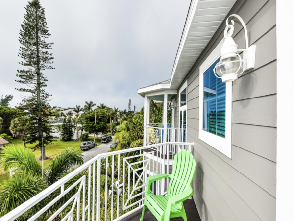 6 Bedroom No Roads to Cross to Beach Anna Maria Rental
